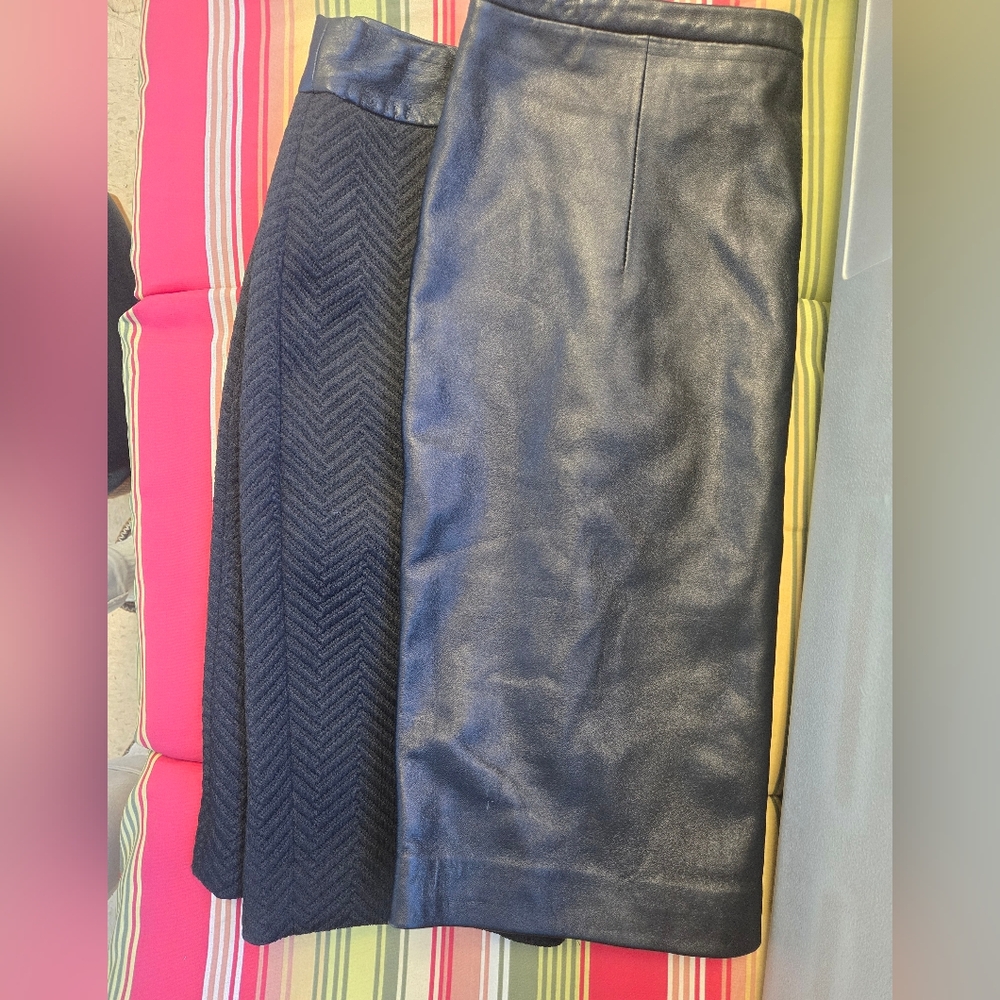 Micheal Kors  Black Midi Pencil Skirt
